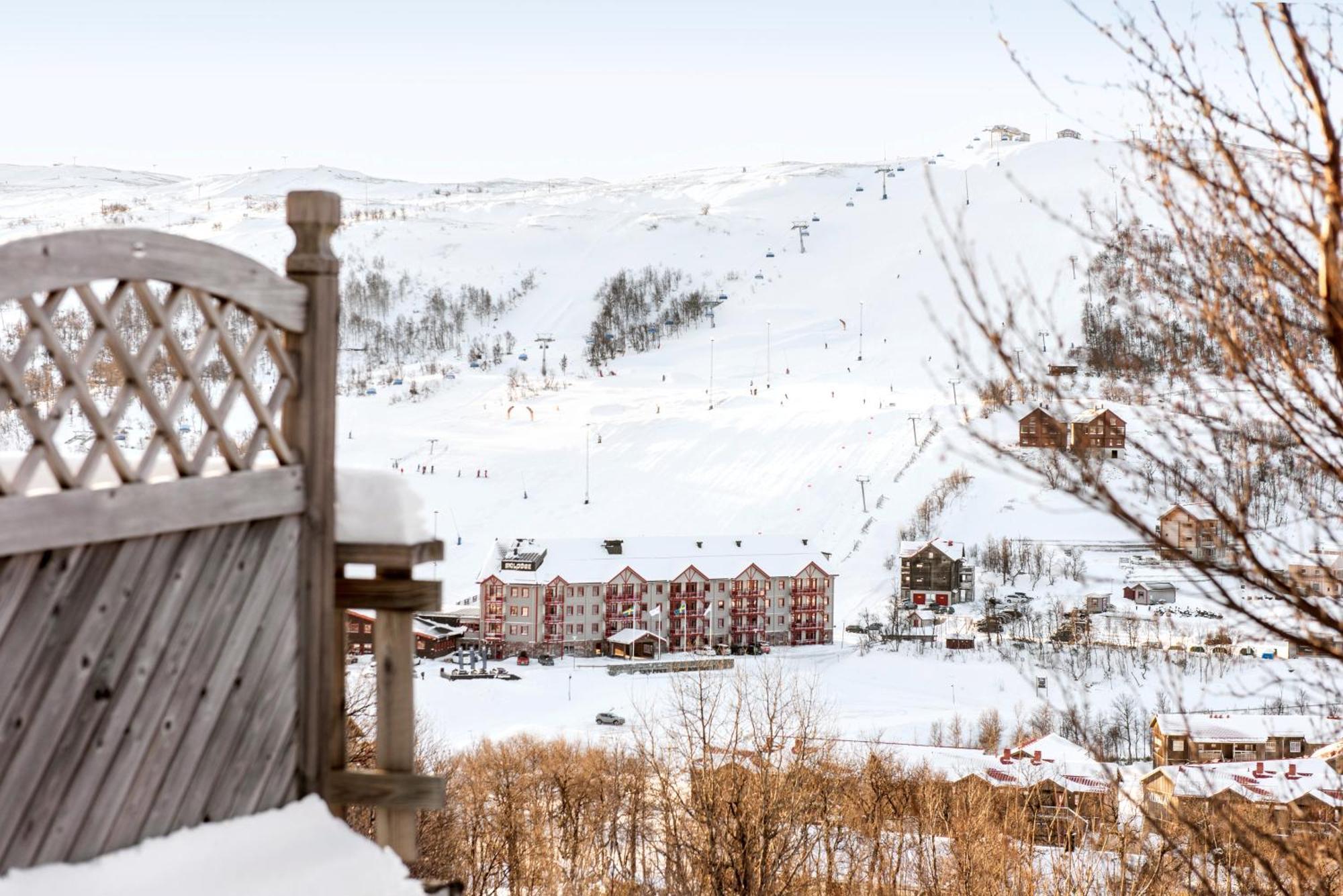 Hamrahoejden - Panoramavy & Naerhet Till Fjaellet Tänndalen Buitenkant foto